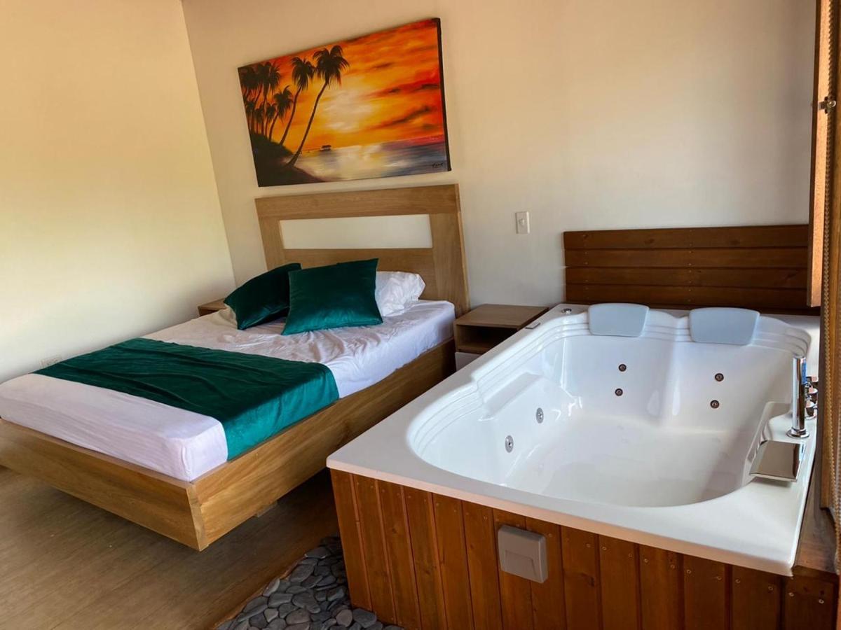Sotavento Cabanas Guatape Ngoại thất bức ảnh